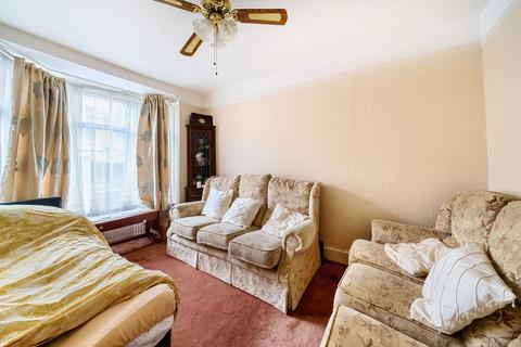 3 bedroom terraced house for sale, Nascot Street, Nascot Wood, Watford WD17 4YB