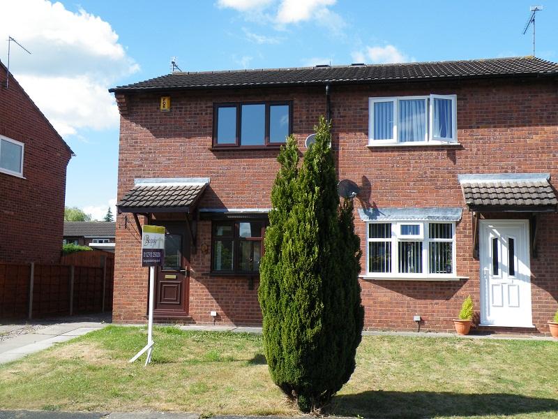 Crewe, Cheshire, CW1 2 bed semidetached house to rent £725 pcm (£167 pw)