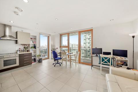 1 bedroom flat to rent, Streamlight Tower, 9 Province Square, London