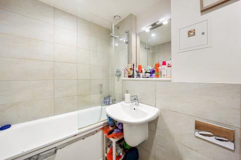 1 bedroom flat to rent, Streamlight Tower, 9 Province Square, London