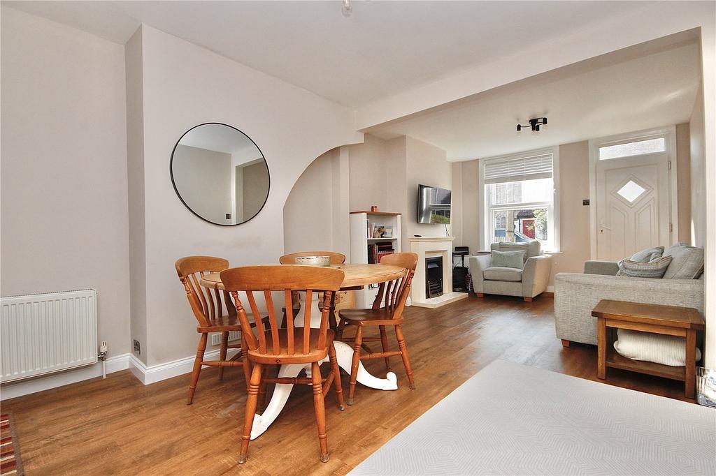 The Grove, Henley Road, Ipswich, Suffolk, IP1 2 bed terraced house for