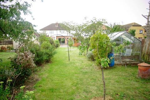 38 School Road, Ashford, TW15 2AJ