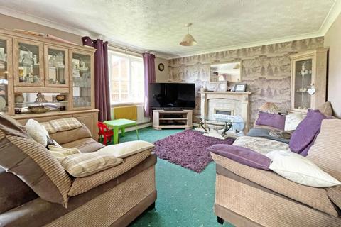 3 bedroom detached house for sale, Neath Court, Ingleby Barwick, Stockton-on-Tees, Durham, TS17 5DN