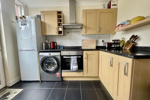 192 Chestnut Avenue, Exeter, EX2 6DP