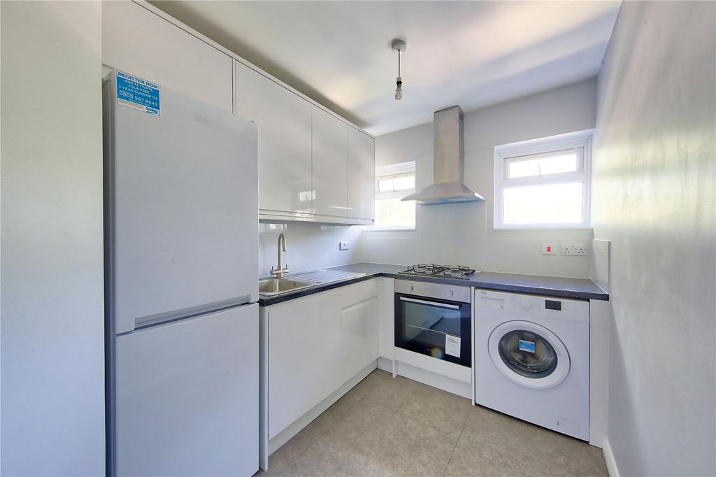 House in London - View 2