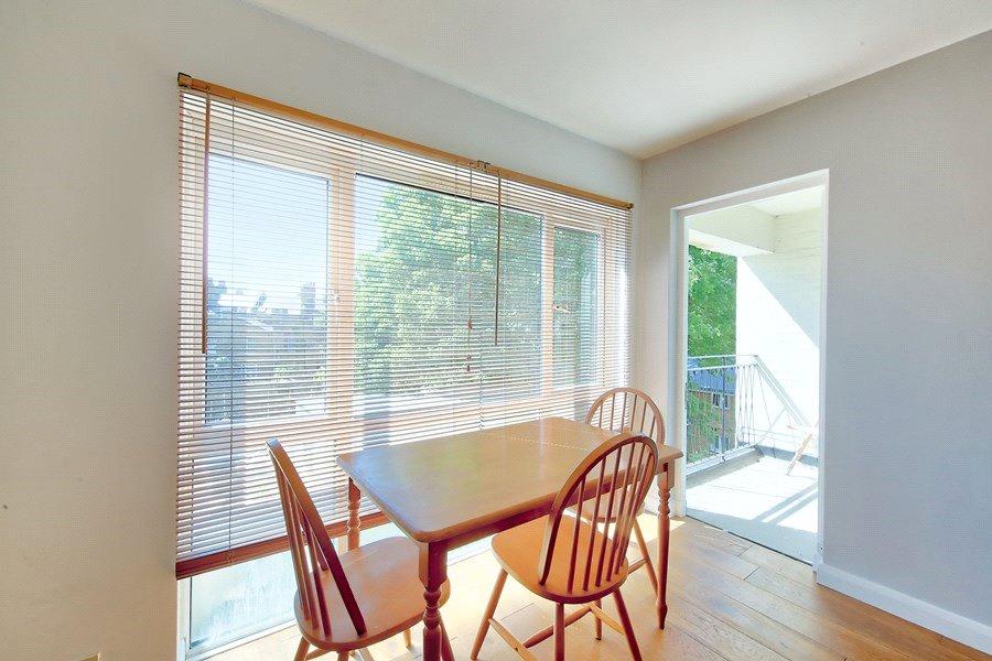 House in London - View 3