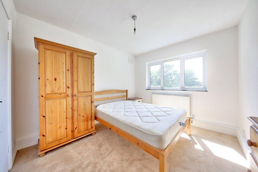 House in London - View 5