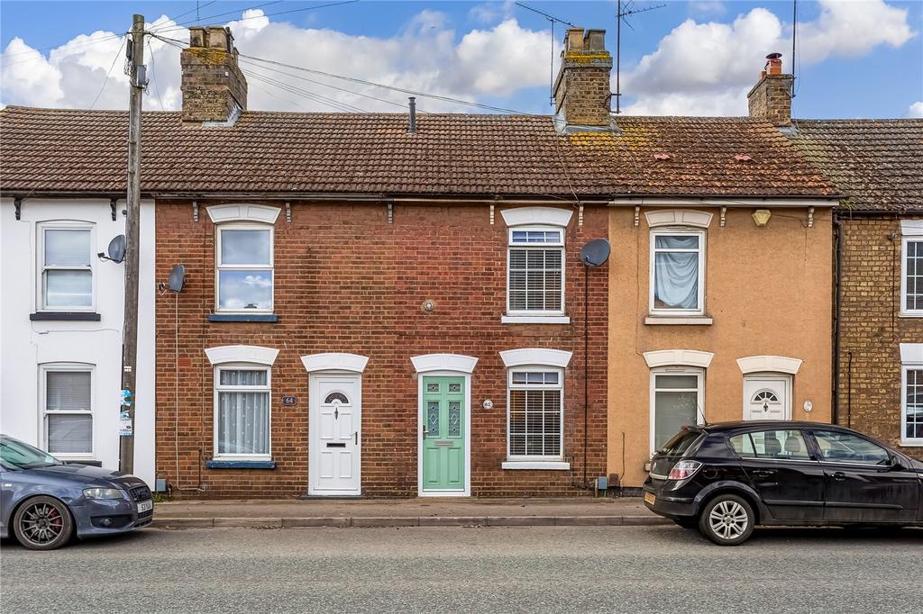 Dunstable Road, Toddington... 2 bed terraced house to rent £1,295 pcm