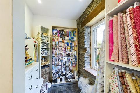5 Fore Street, Camelford, PL32 9PG