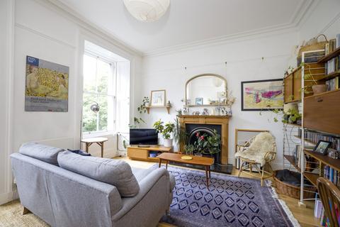 2 bedroom flat for sale - 2/3 Gladstone Terrace, Marchmont, Edinburgh, EH9 1LX