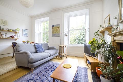 2 bedroom flat for sale - 2/3 Gladstone Terrace, Marchmont, Edinburgh, EH9 1LX