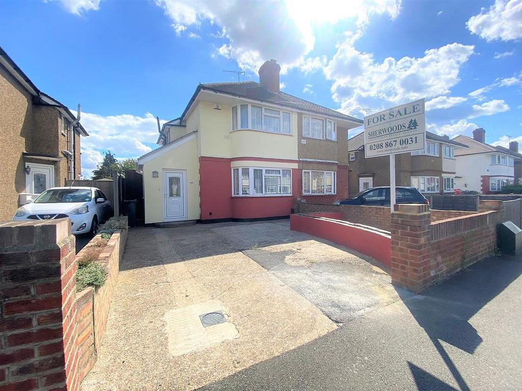 Kingston Avenue, Bedfont 2 bed semidetached house for sale £450,000