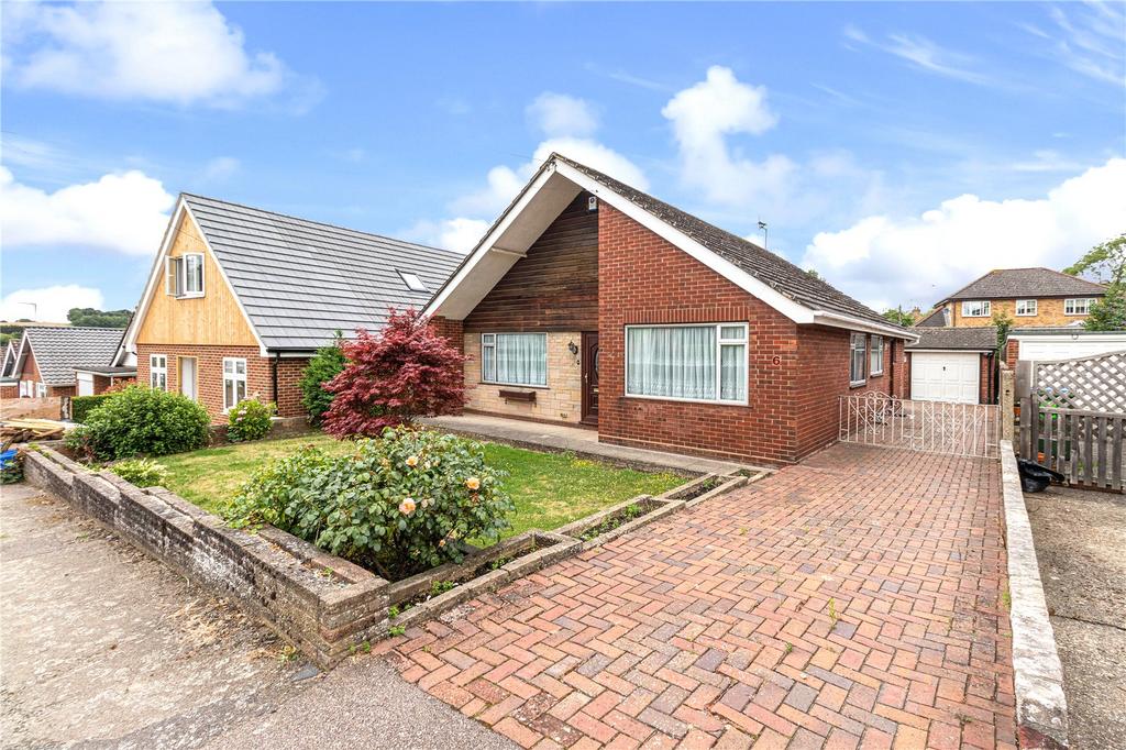 Mabel Road, Hextable, Swanley, Kent, BR8 3 bed bungalow for sale £500,000