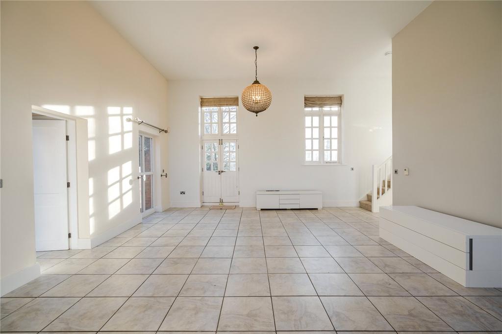 Living Room (2)