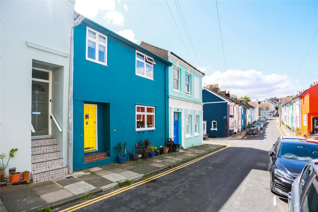 Bute Street, Brighton, East Sussex, BN2 3 bed house £2,400 pcm (£554 pw)
