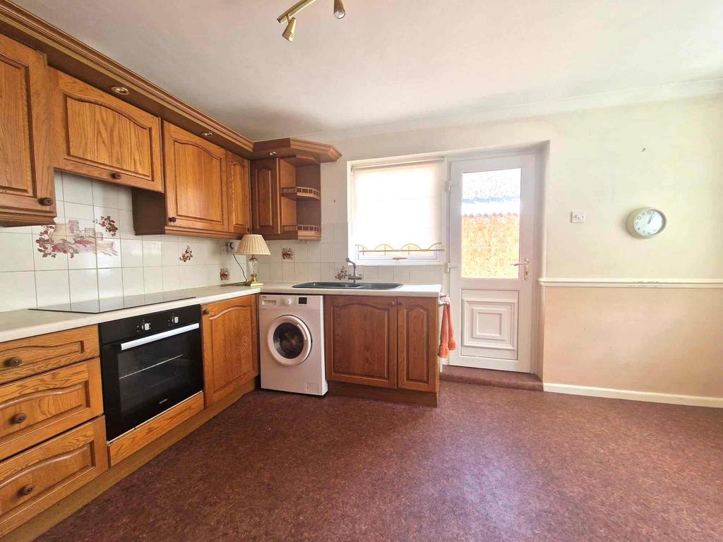 Kitchen/Dining Area