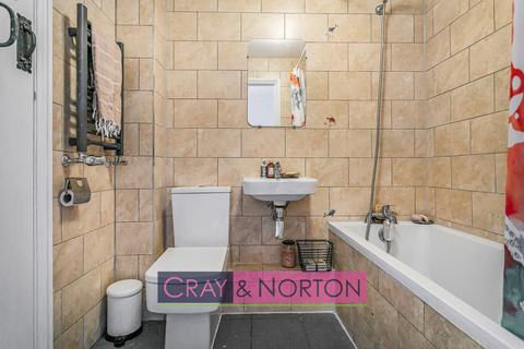 56 Coe Avenue, London, SE25 5HW