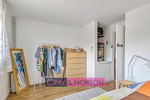 56 Coe Avenue, London, SE25 5HW