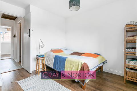 56 Coe Avenue, London, SE25 5HW