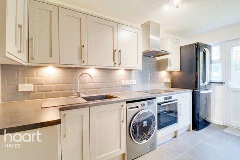 157 Abbotswood Way, Hayes, UB3 3PG
