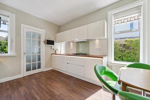 29 Lothian Drive, Clarkston, Glasgow, G76 7NA