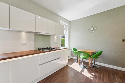 29 Lothian Drive, Clarkston, Glasgow, G76 7NA