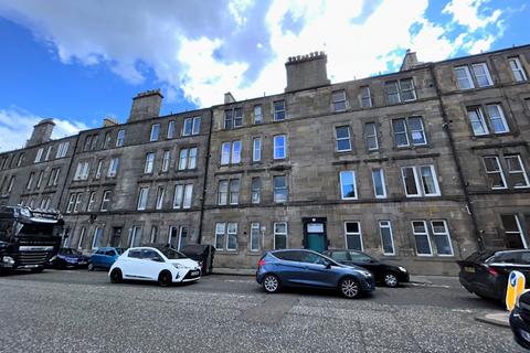 1 bedroom flat to rent, Broughton Road, Canonmills, Edinburgh, EH7