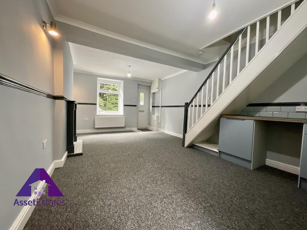 Bridge Street, Abertillery, NP13 1UB 3 bed terraced house £100,000