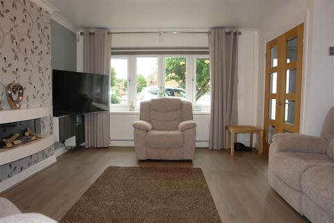 44 Birchwood, Chadderton, Oldham, OL9 9UH