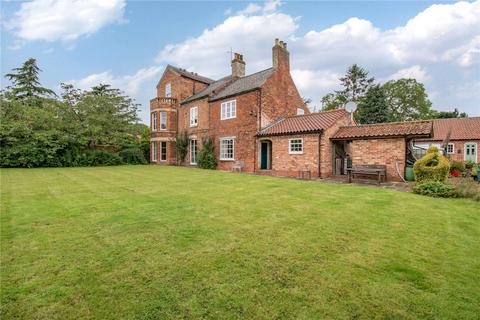 5 bedroom detached house for sale, Low Street, Beckingham, Doncaster, South Yorkshire, DN10