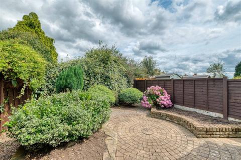 25 Chalfont Close, Worcester, WR3 7HL