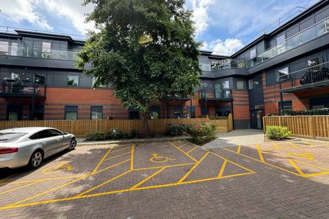 1 bedroom apartment to rent, Marlborough House, Clivemont Road, Maidenhead