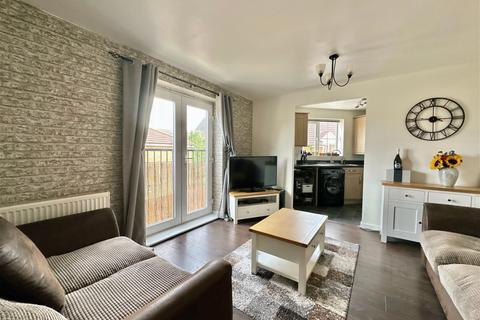 2 bedroom apartment for sale, Stackyard Close, Thorpe Astley