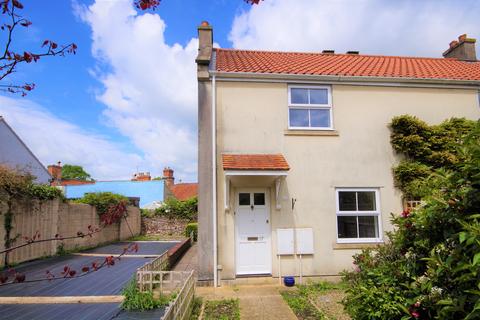 2 bedroom semi-detached house to rent, A Two Bedroom House in Wells - Central Wells