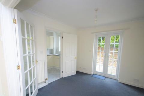 2 bedroom semi-detached house to rent, A Two Bedroom House in Wells - Central Wells