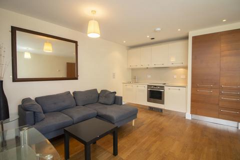 2 bedroom apartment to rent, Maia House, Celestia, Cardiff Bay