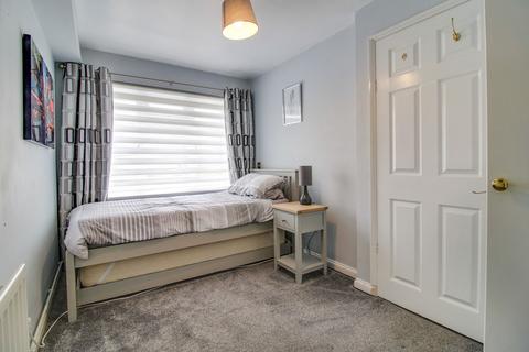 11 Cleasby Close, Westlea, Swindon, SN5 7AE