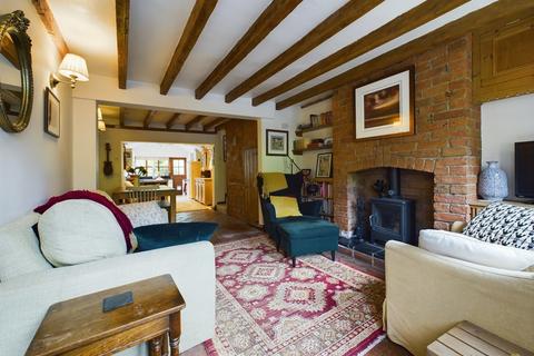 24 Cornmill Lane, Tutbury, Burton-on-trent, DE13 9HA