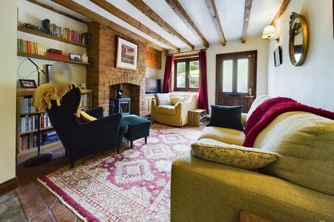 24 Cornmill Lane, Tutbury, Burton-on-trent, DE13 9HA