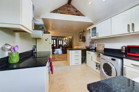 24 Cornmill Lane, Tutbury, Burton-on-trent, DE13 9HA
