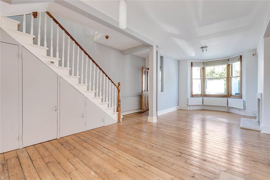 Lillian Road, Barnes, London 3 bed terraced house £3,250 pcm (£750 pw)