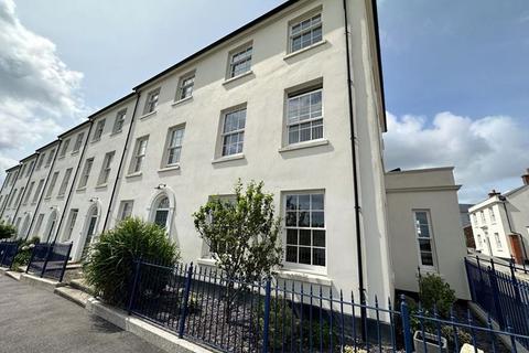 4 bedroom end of terrace house for sale, Gwel Nans Tregeworra, Truro