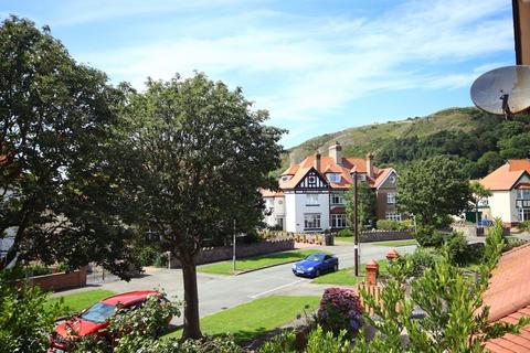 3 bedroom maisonette for sale, St Andrews Place, Llandudno