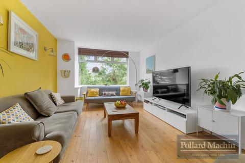 29 Milner Road, Caterham, CR3 6JR
