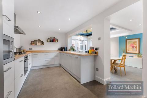 29 Milner Road, Caterham, CR3 6JR
