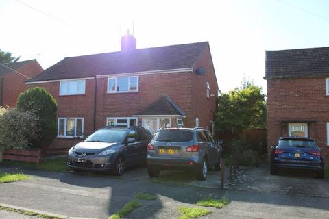 2 bedroom semi-detached house to rent, 2 Bed House - Wootton