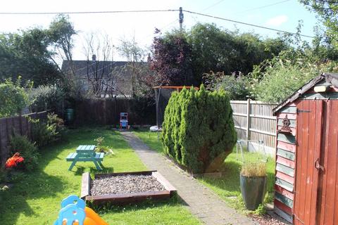 2 bedroom semi-detached house to rent, 2 Bed House - Wootton