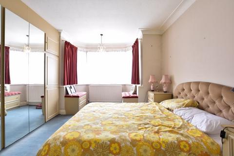 464 Rayners Lane, Pinner, HA5 5DS