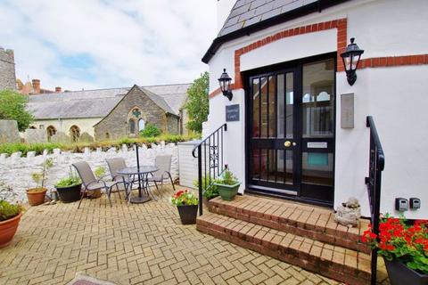 Flat 5, Imperial Court Castle Hill, Lynton, EX35 6JA