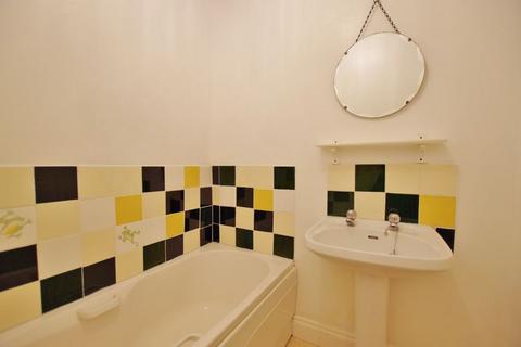 Flat 5, Imperial Court Castle Hill, Lynton, EX35 6JA